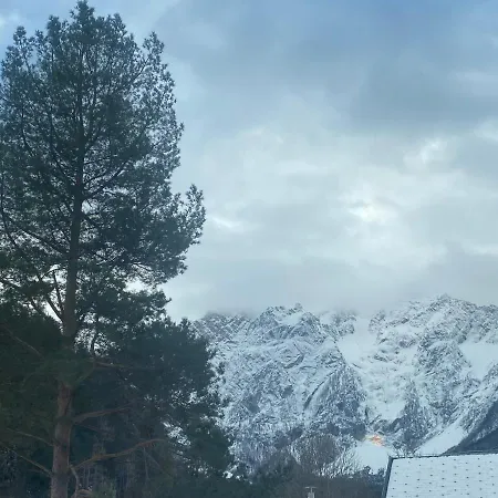 Panzió Kocna Zgornje Jezersko